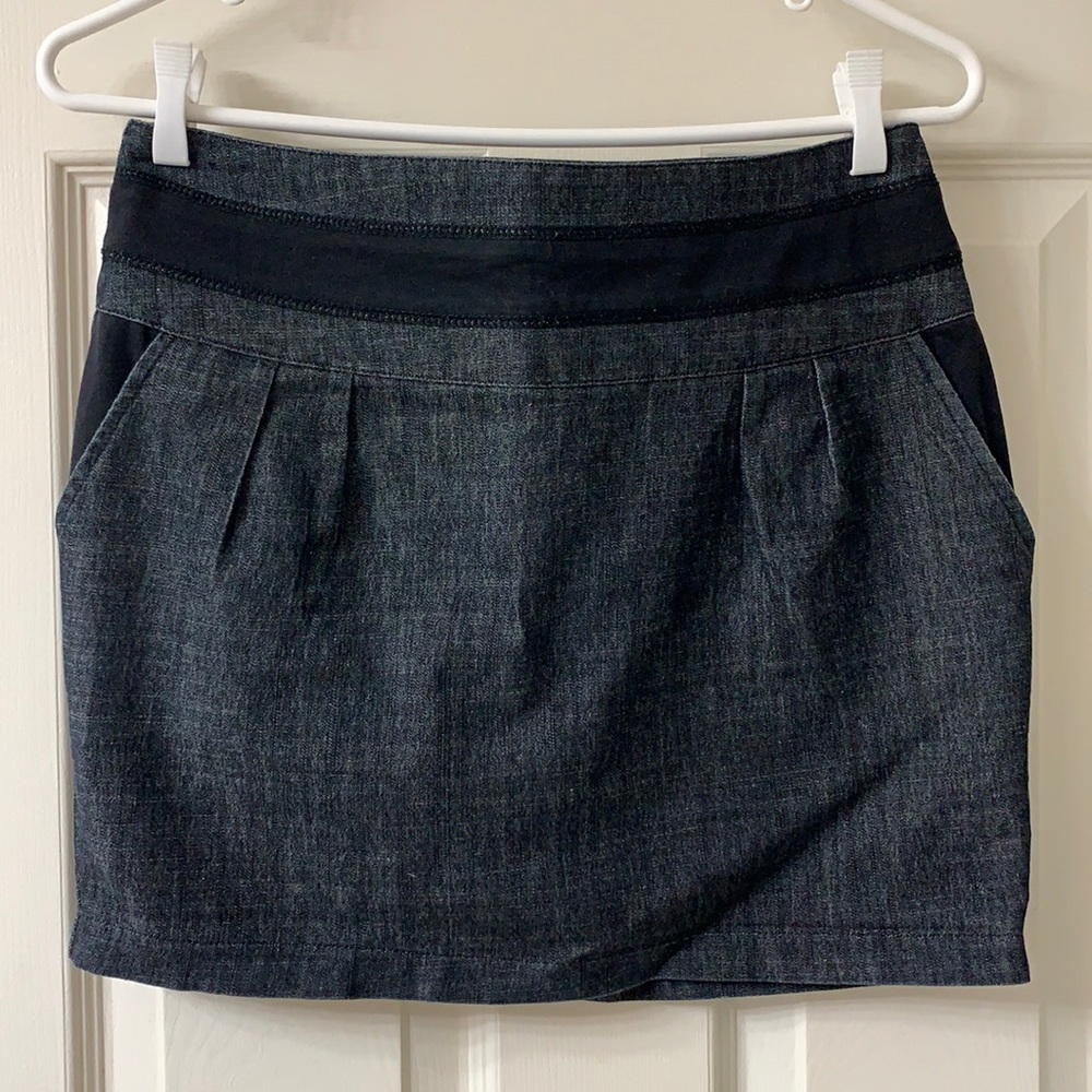 🌷3 for $25🌷Urban Behavior, US S, Black & Grey Denim Mini Skirt
